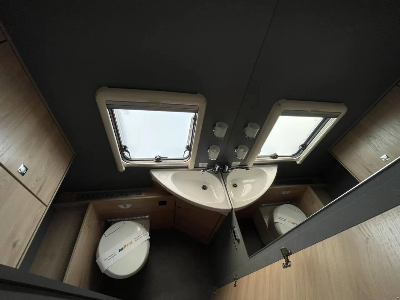 Van 2